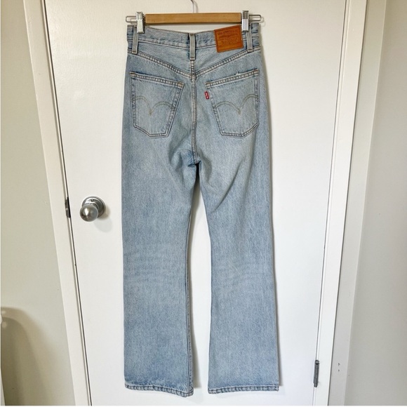 Levi’s Ribcage Split Flare Jean Dazed and Confused Light Washed Blue size 26 - Picture 8 of 16